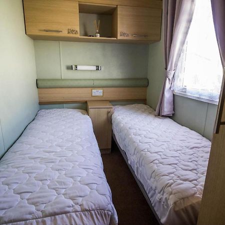 Hopton on Sea Lovely Caravan With Wifi At Broadland Sands In Suffolk Ref 20035Bs酒店 外观 照片