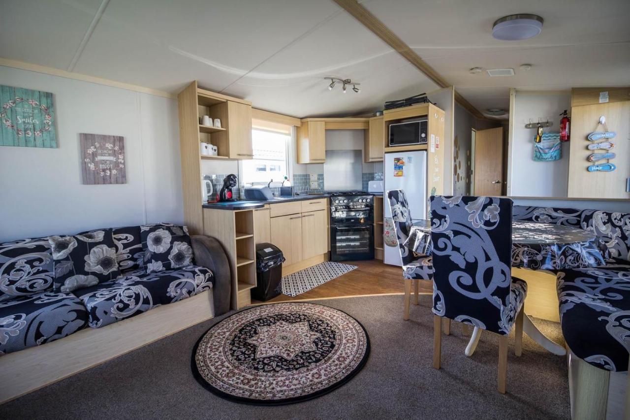 Hopton on Sea Lovely Caravan With Wifi At Broadland Sands In Suffolk Ref 20035Bs酒店 外观 照片