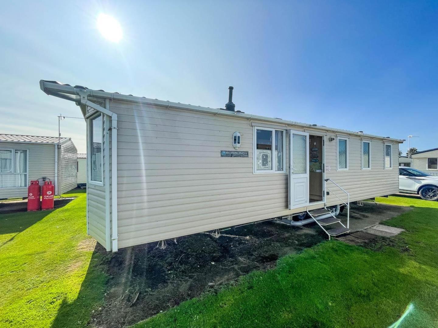 Hopton on Sea Lovely Caravan With Wifi At Broadland Sands In Suffolk Ref 20035Bs酒店 外观 照片